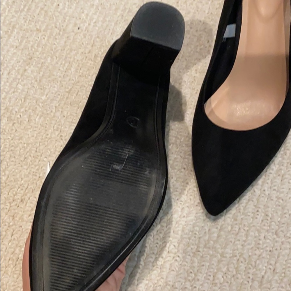 Heels - Picture 2 of 3